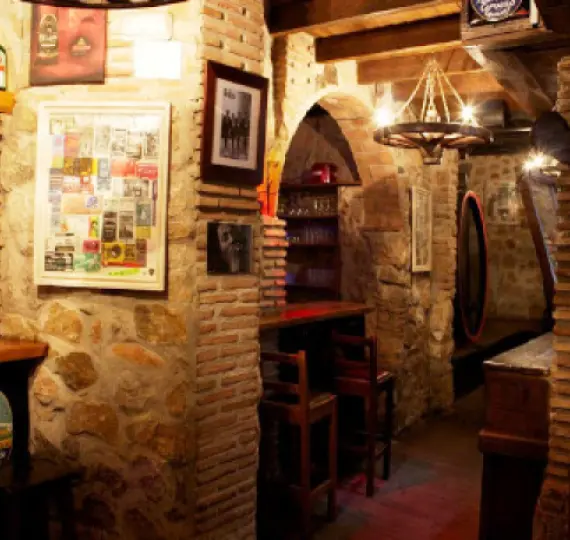 Продажа хостела в Monda