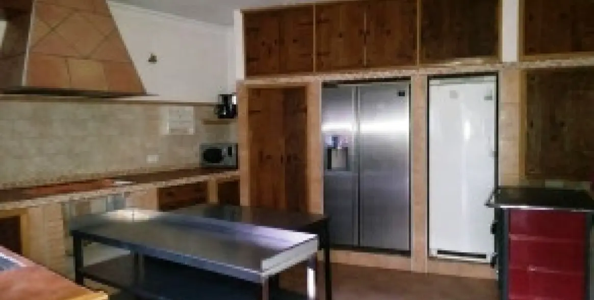 Продажа хостела в Monda 6