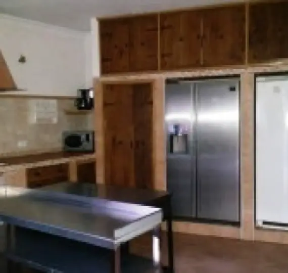 Продажа хостела в Monda