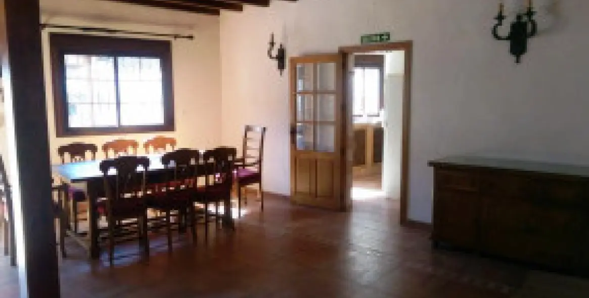 Продажа хостела в Monda 13