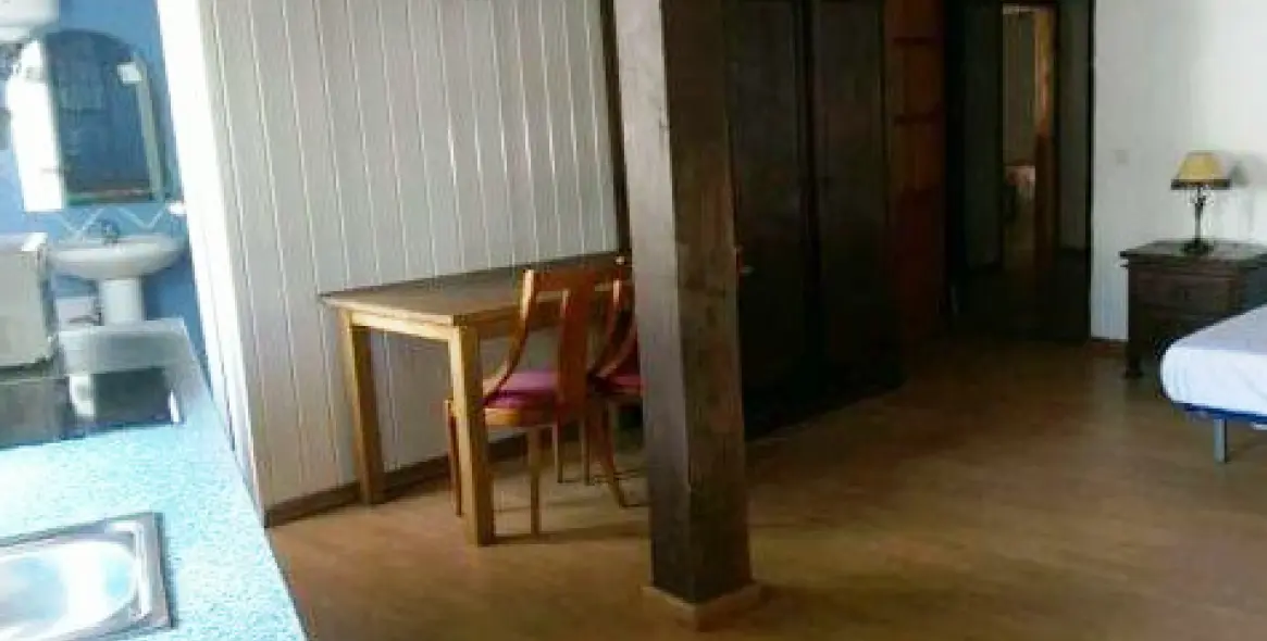 Sale of hostel in Monda 37