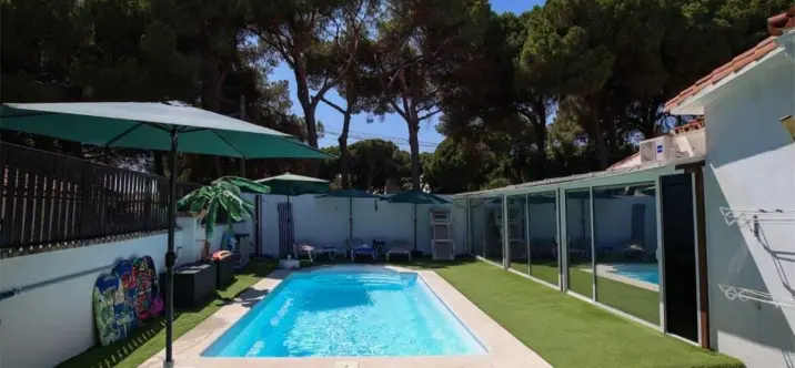 Venta de villa independiente en El Rosario 0