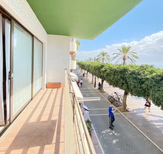 Sale of office in Marbella