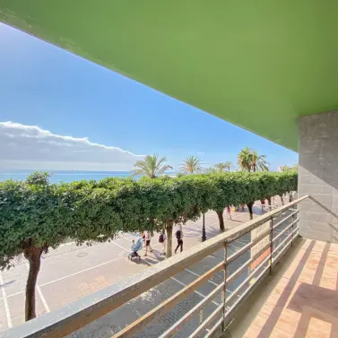 Sale of office in Marbella