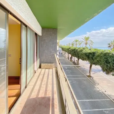 Sale of office in Marbella