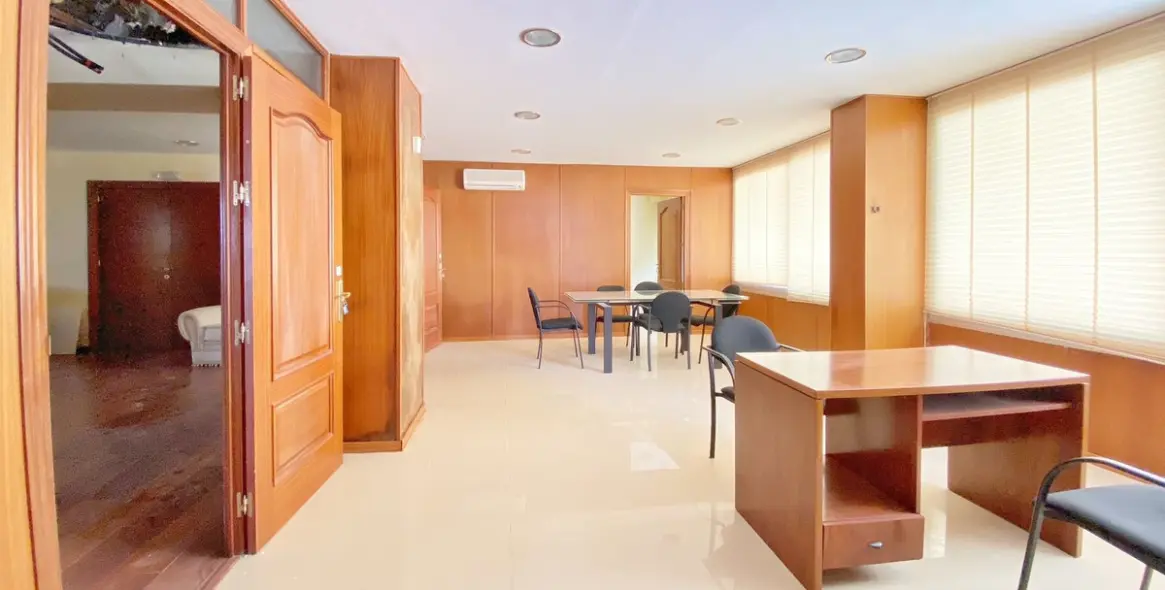 Sale of office in Marbella 12
