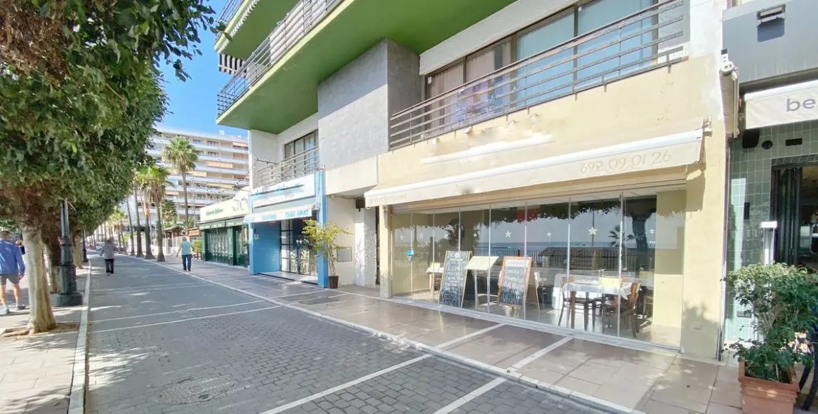 Sale of office in Marbella 21