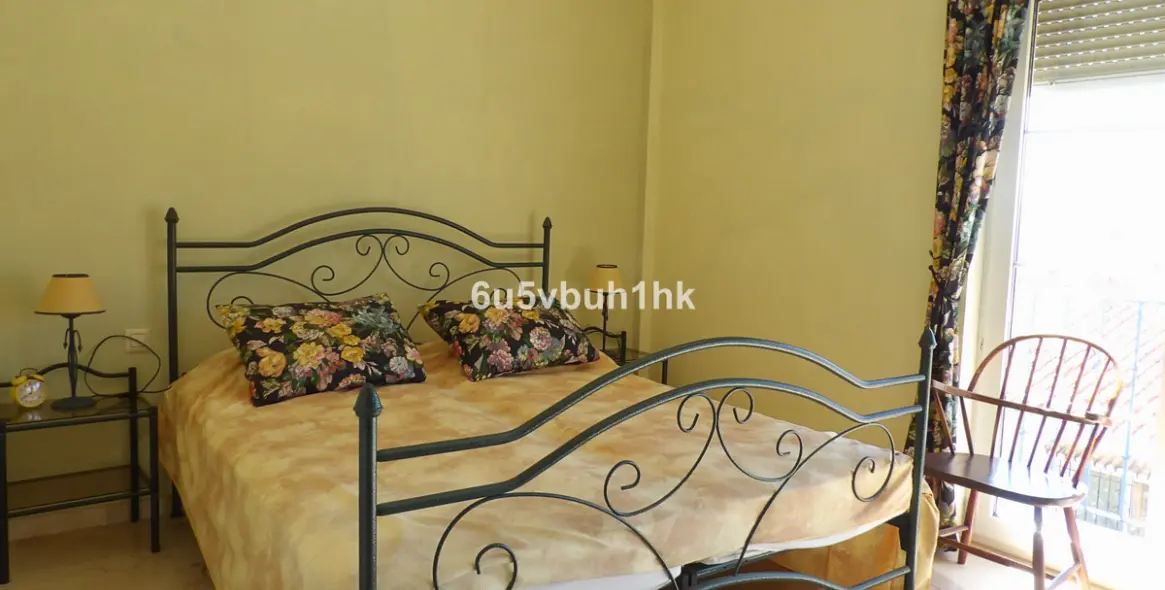 Sale of detached villa in El Castillo 15