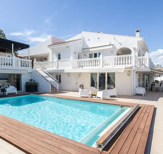 Venta de villa independiente en Torrenueva