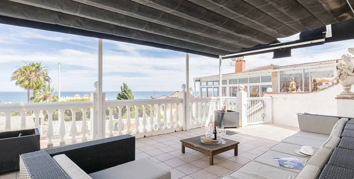 Sale of detached villa in Torrenueva 21