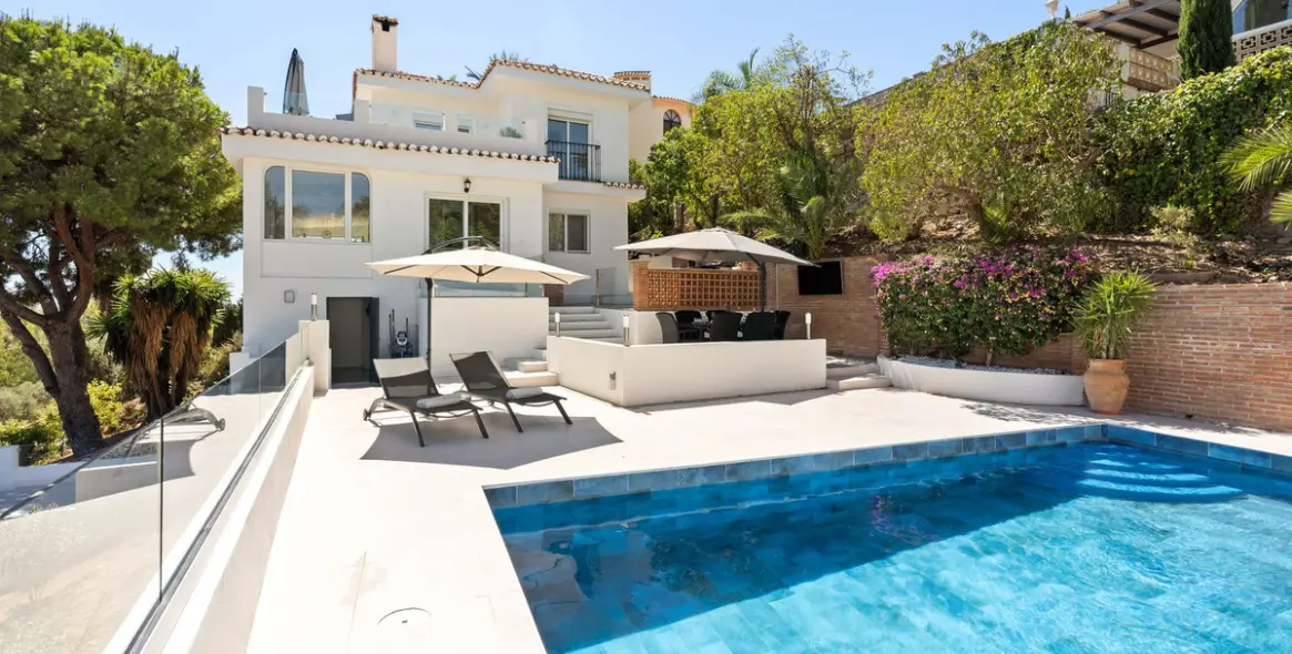 Sale of detached villa in Torreblanca 3