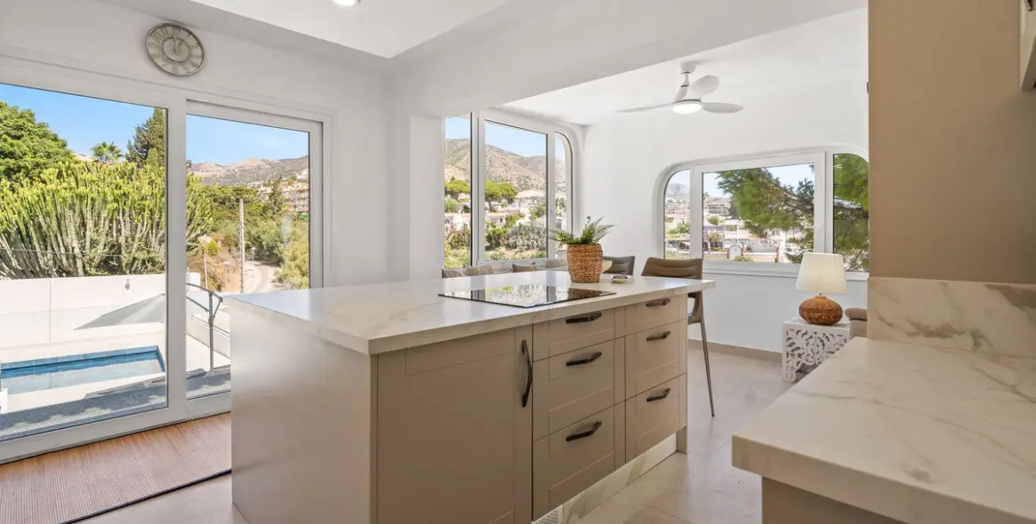 Sale of detached villa in Torreblanca 9