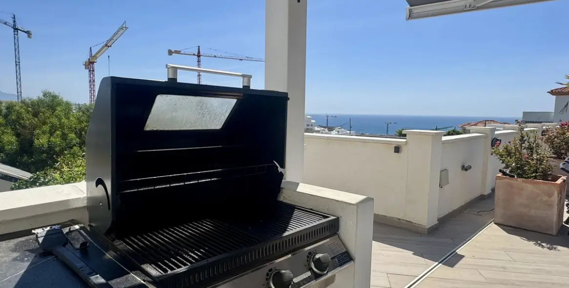 Продажа  отдельно стоящей виллы в Estepona 6