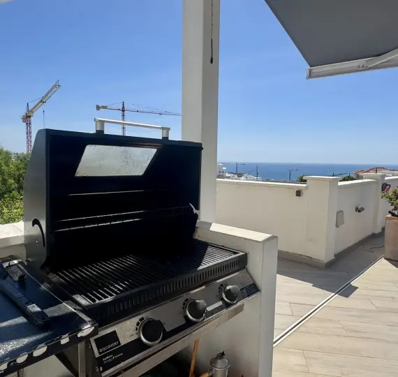 Продажа  отдельно стоящей виллы в Estepona