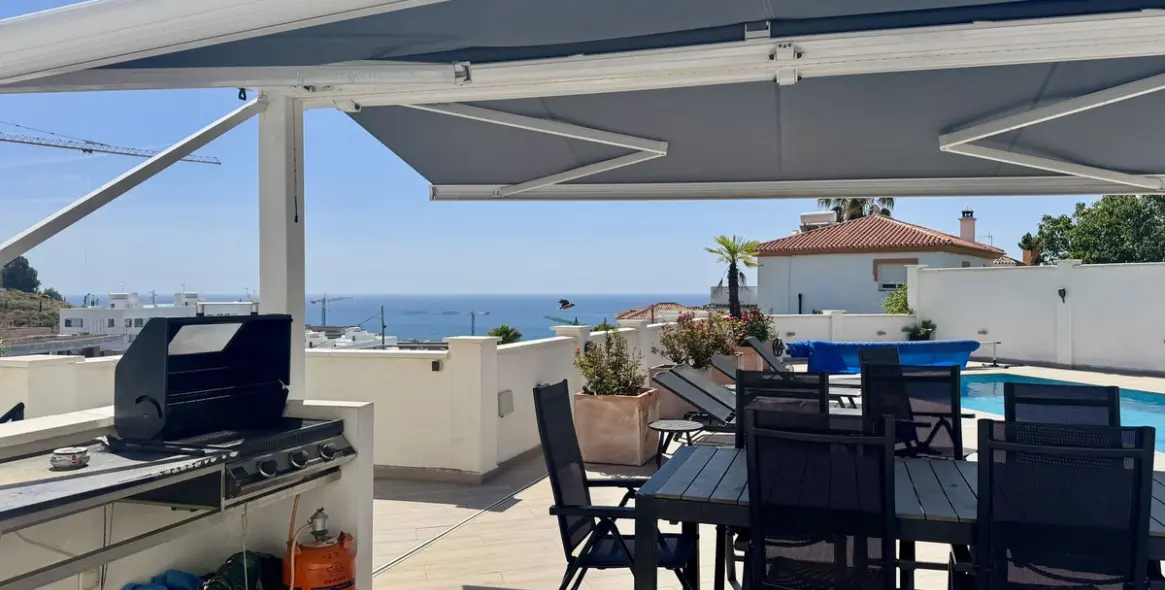 Продажа  отдельно стоящей виллы в Estepona 8