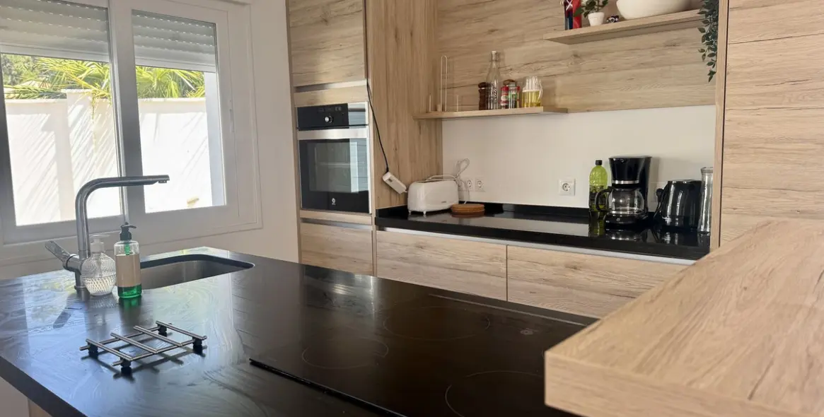 Продажа  отдельно стоящей виллы в Estepona 17