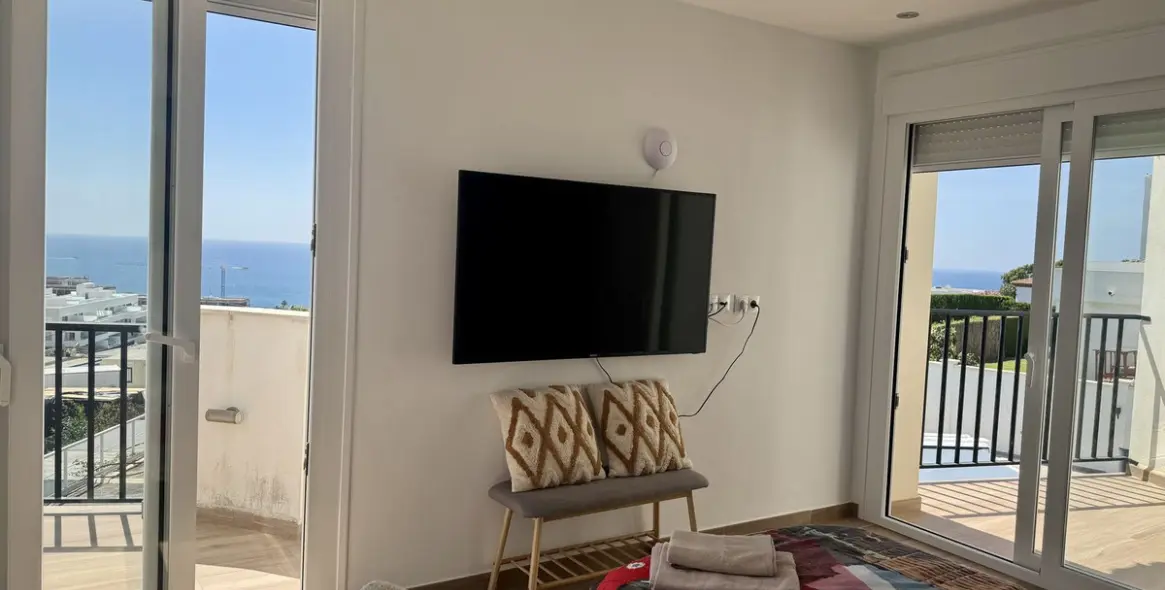 Продажа  отдельно стоящей виллы в Estepona 65