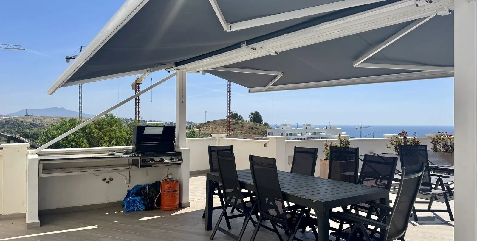 Sale of detached villa in Estepona 7