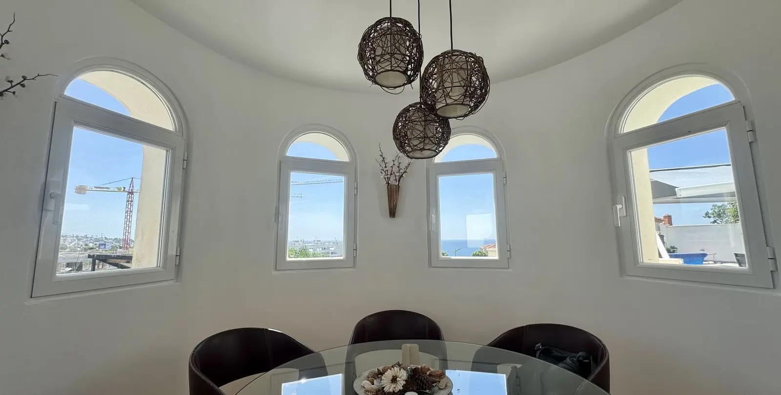 Sale of detached villa in Estepona 13