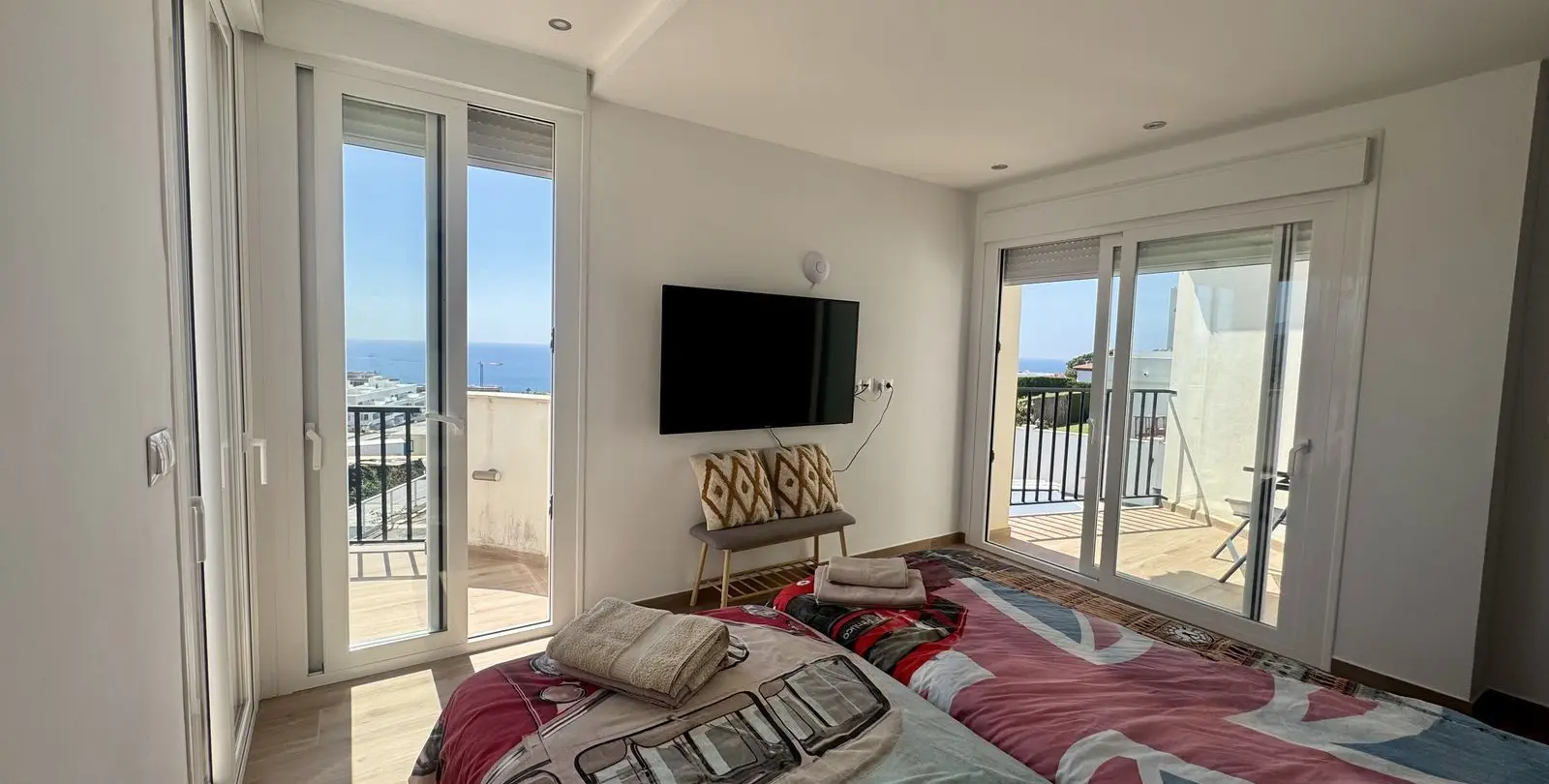 Sale of detached villa in Estepona 40