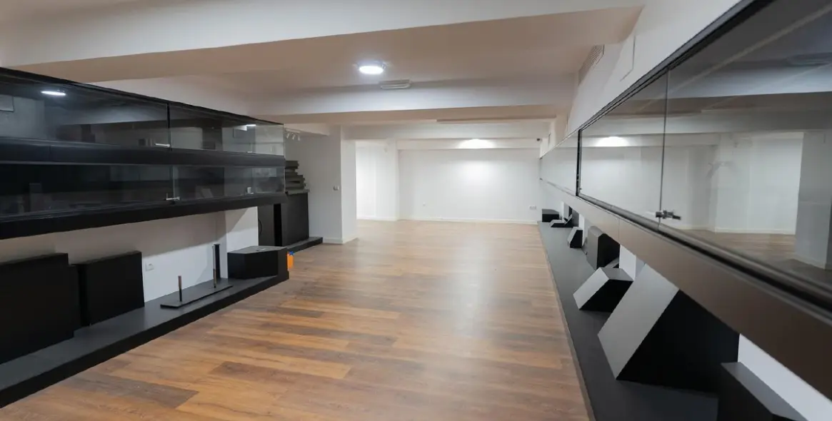 Продажа коммерческого помещения в Málaga Centro 18