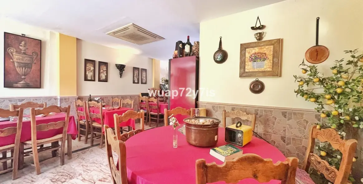 Sale of hotel in Cancelada 5
