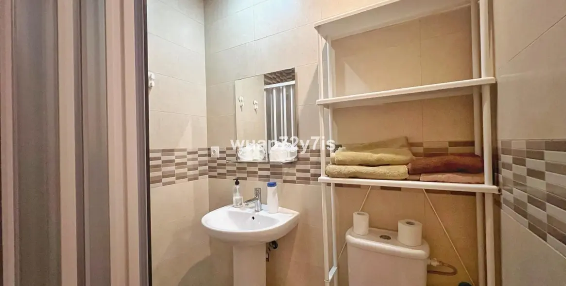 Sale of hotel in Cancelada 11
