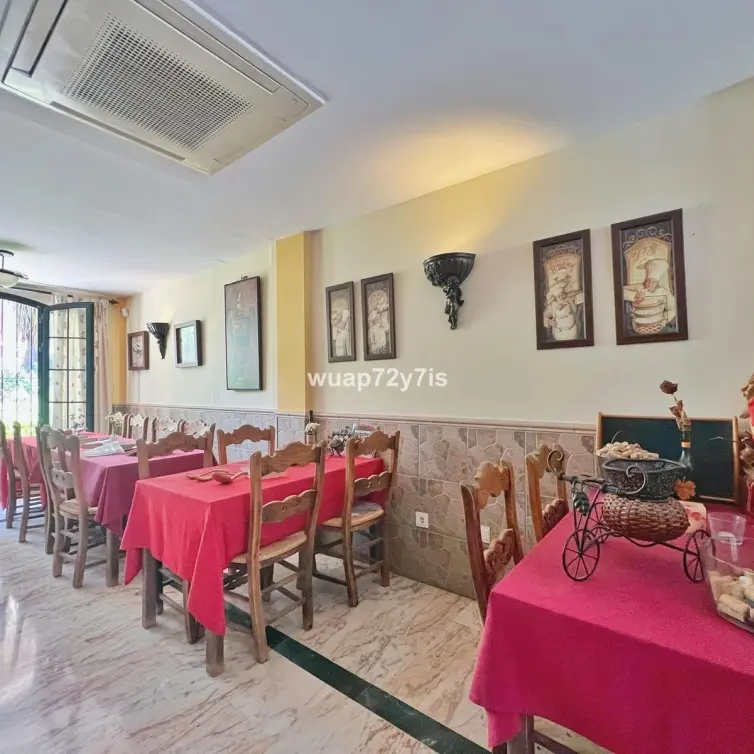 Sale of hotel in Cancelada