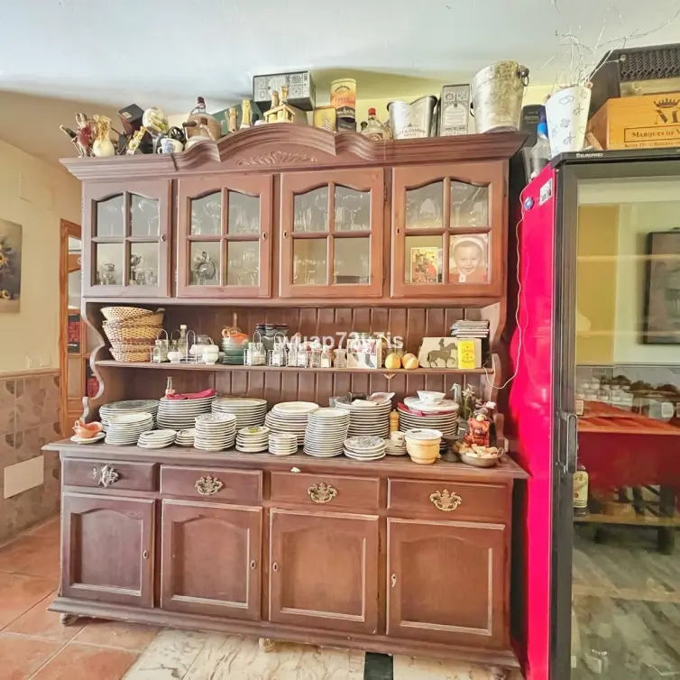 Sale of hotel in Cancelada
