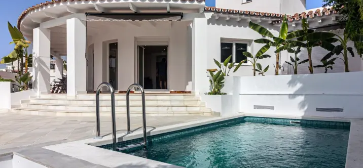 Продажа  отдельно стоящей виллы в Benalmadena Costa 0