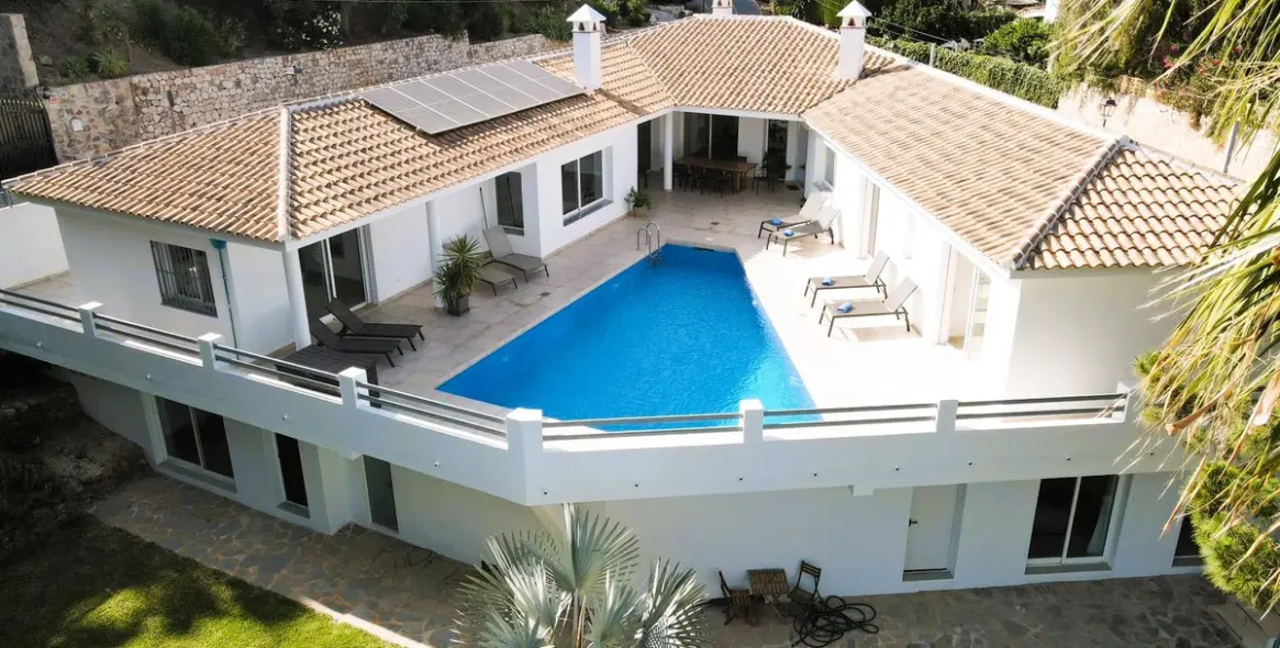 Sale of detached villa in Mijas 1
