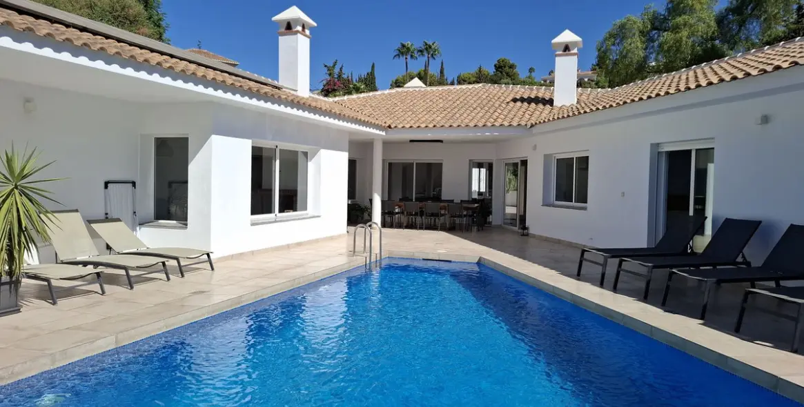 Sale of detached villa in Mijas 2