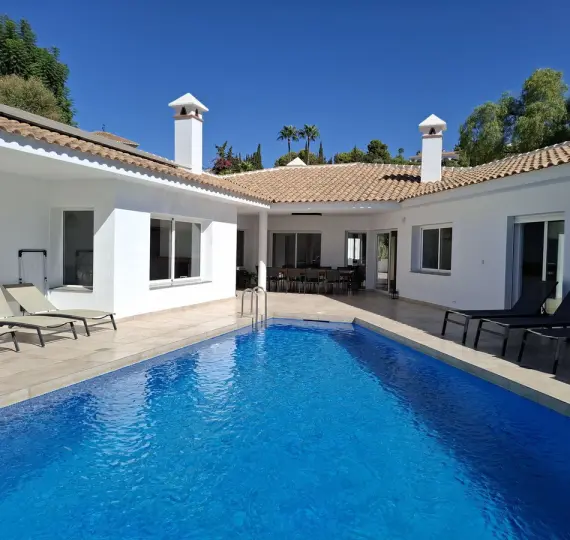 Sale of detached villa in Mijas