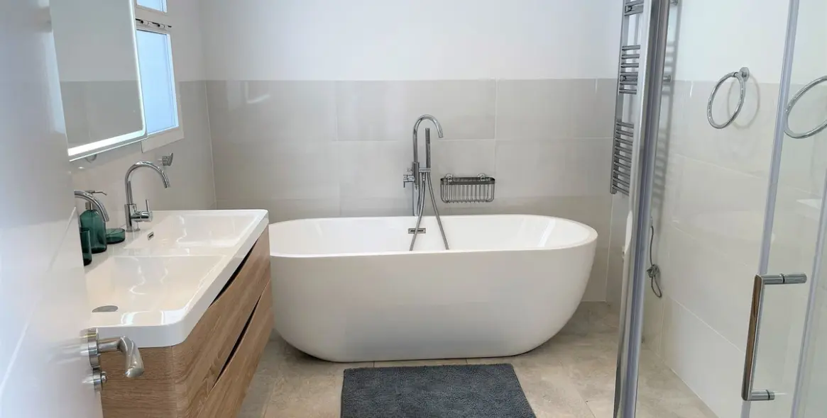 Sale of detached villa in Mijas 17