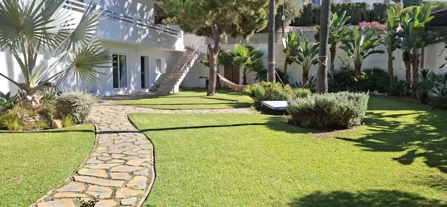 Sale of detached villa in Mijas Costa 3