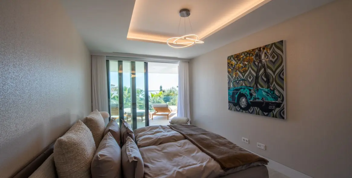 Продажа апартаментов на среднем этаже в Estepona 6