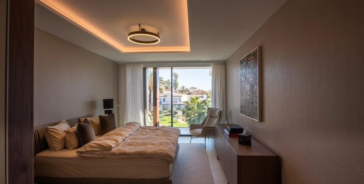 Продажа апартаментов на среднем этаже в Estepona 7