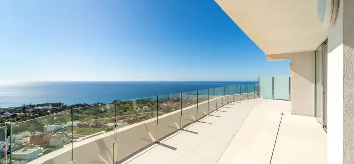 Venta de ático dúplex en Benalmadena Pueblo 1