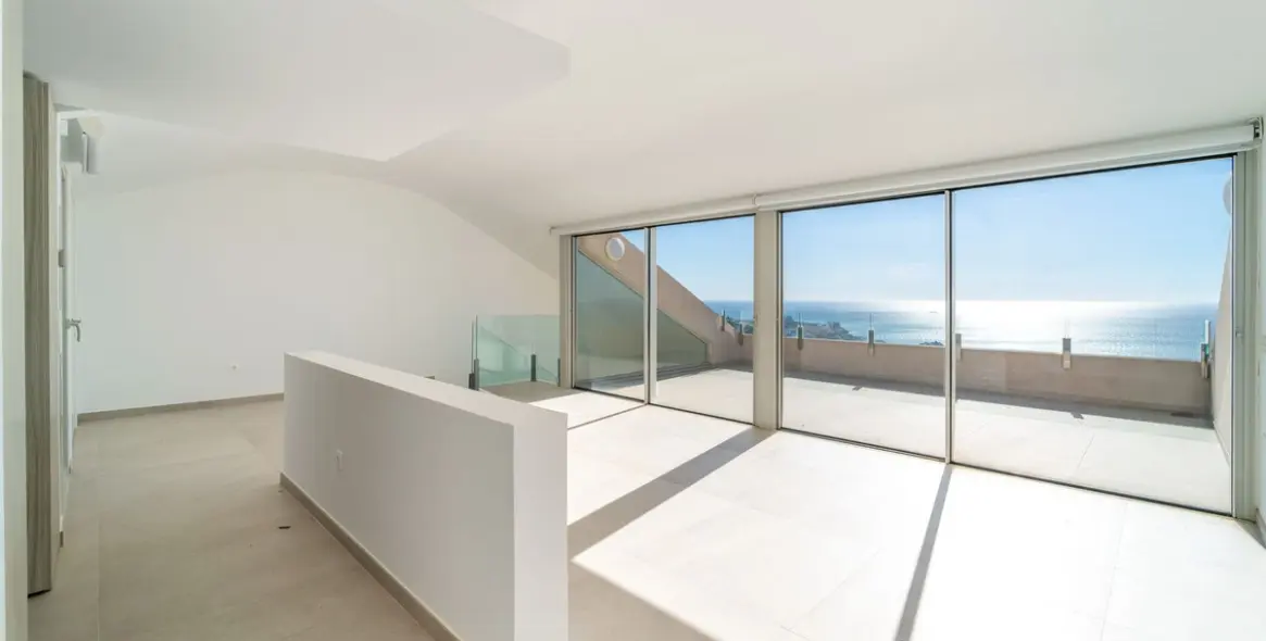 Продажа двухуровневого пентхауса в Benalmadena Pueblo 4