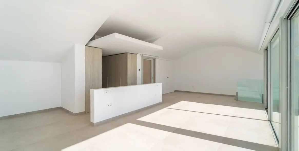 Продажа двухуровневого пентхауса в Benalmadena Pueblo 16