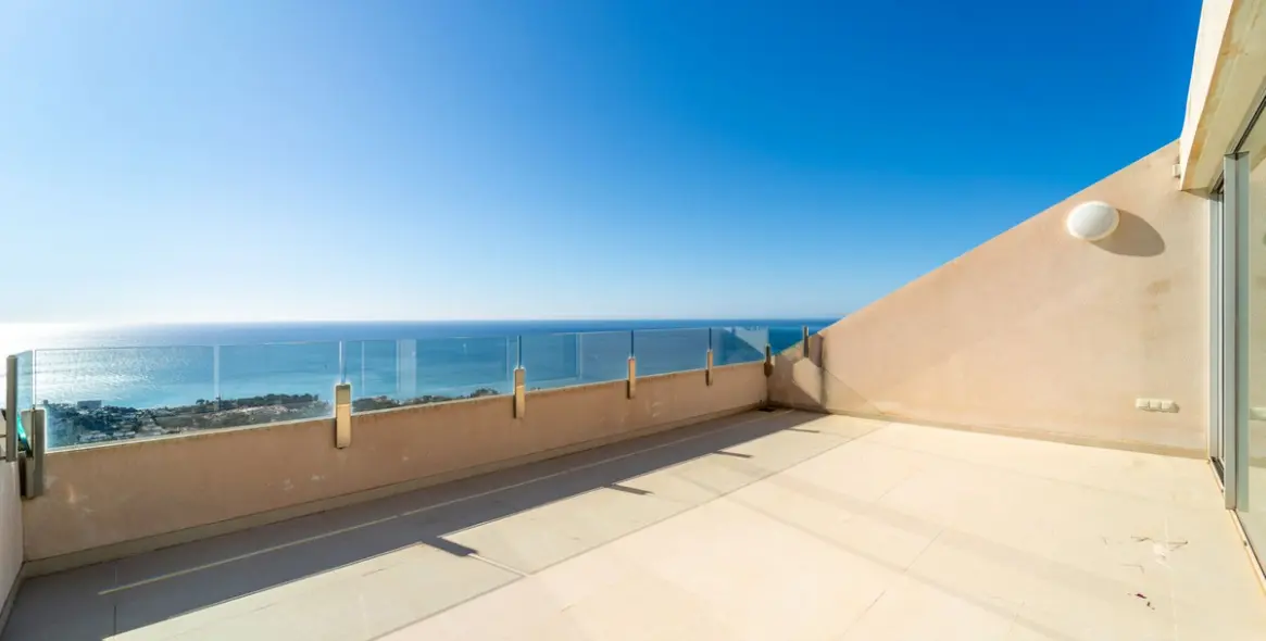 Venta de ático dúplex en Benalmadena Pueblo 35