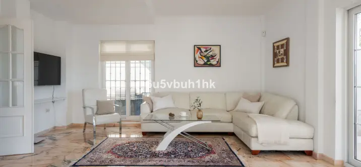 Sale of detached villa in Fuengirola 3