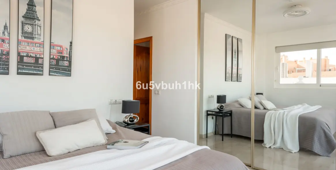 Sale of detached villa in Fuengirola 17