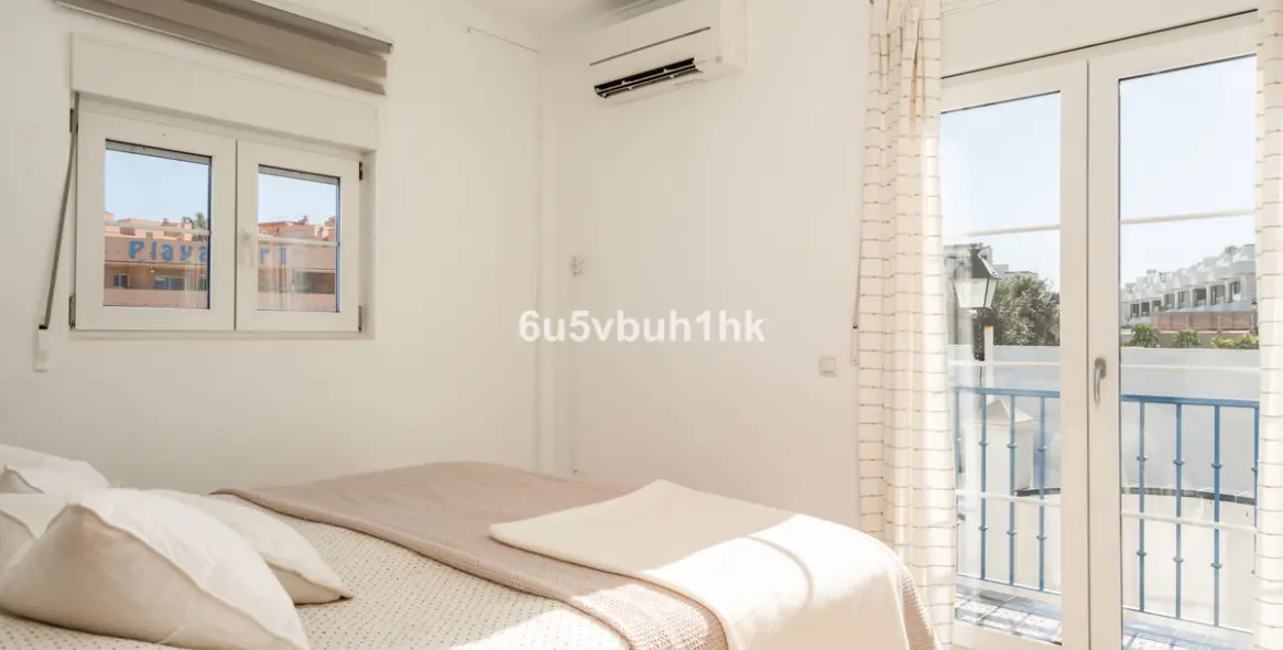 Продажа  отдельно стоящей виллы в Fuengirola 28