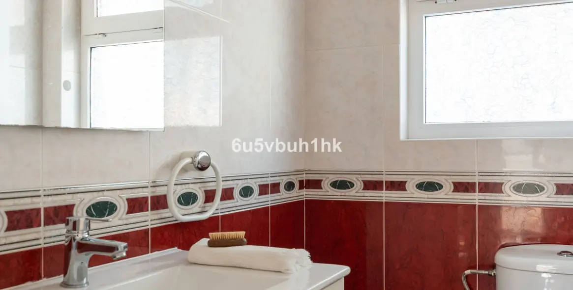 Продажа  отдельно стоящей виллы в Fuengirola 34