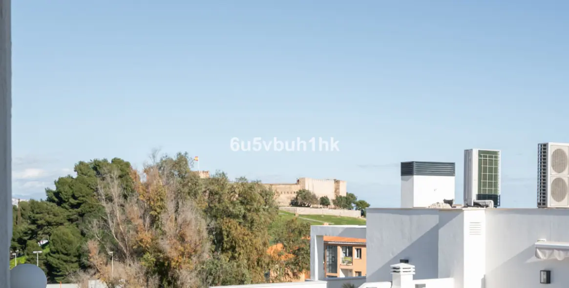 Продажа  отдельно стоящей виллы в Fuengirola 35