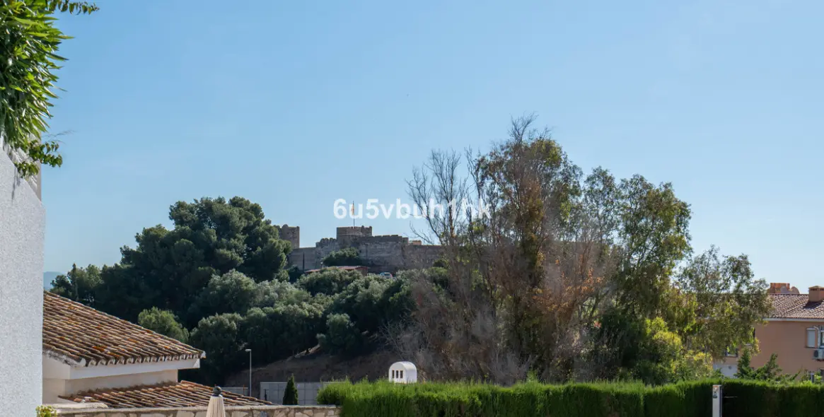 Продажа  отдельно стоящей виллы в Fuengirola 40