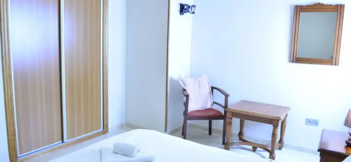 Venta de hostal en Pueblo Nuevo de Guadiaro 1