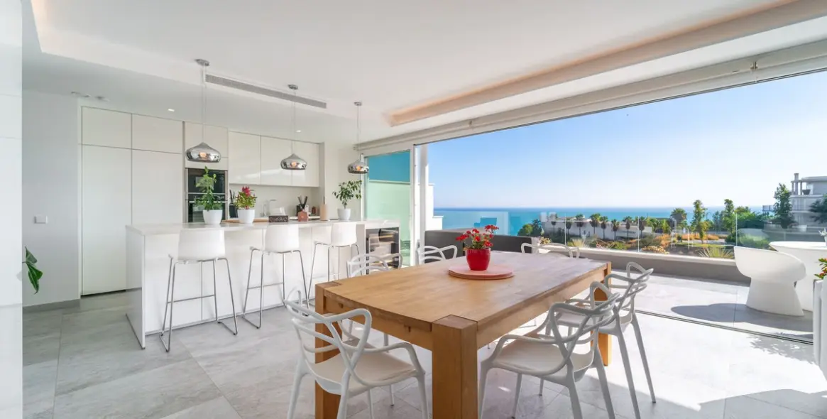 Sale of penthouse in La Capellania 2