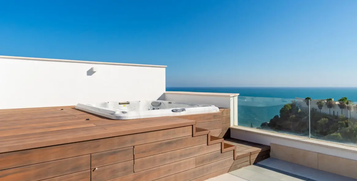 Sale of penthouse in La Capellania 34